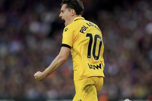 Pol Lozano cierra sus redes sociales por insultos de aficionados del Barcelona
