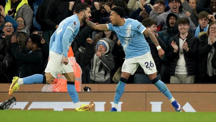 Jugadores de Manchester City en celebración contra Crystal Palace en la Premier League | AP