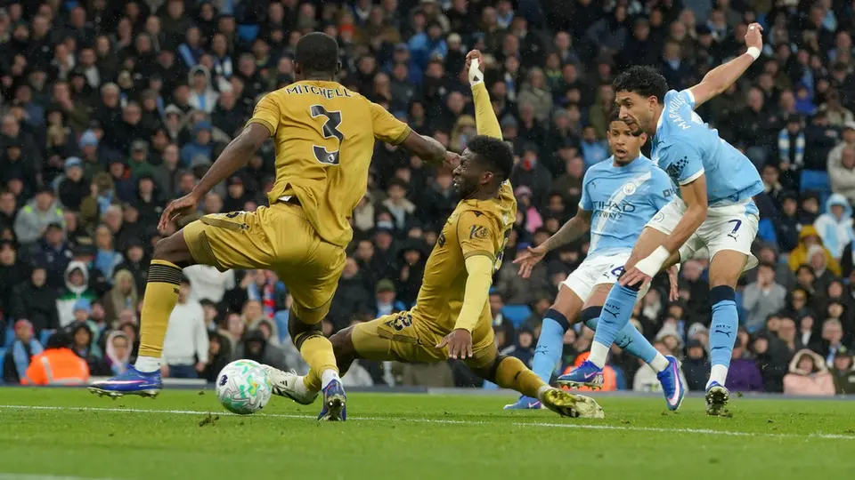 Marmoush con Manchester City ante Crystal Palace en la Premier League | AP