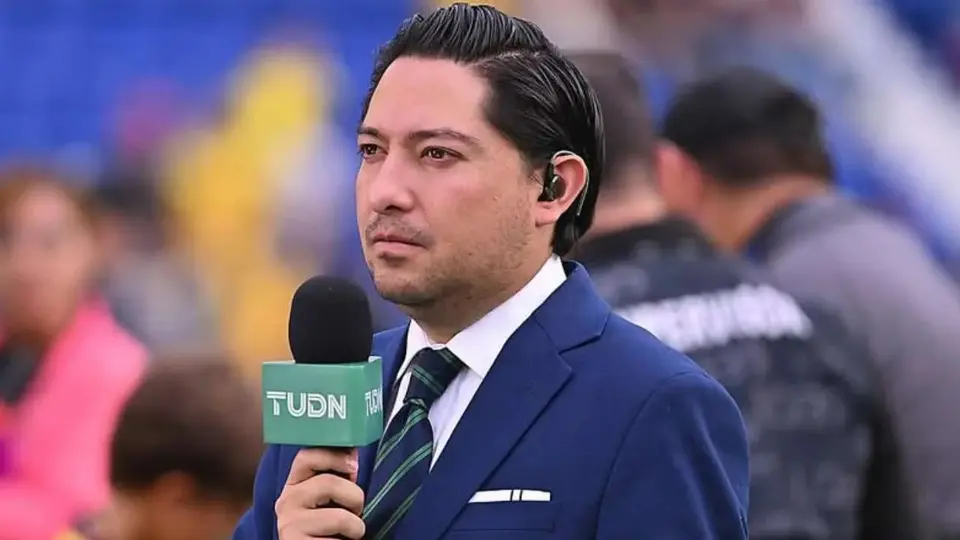 Julio Ibáñez en un partido en el Estadio Ciudad de los Deportes | IG @julioiba