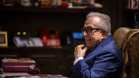El premio está hasta en 12 mil pesos para quien adivine el futuro del gobernador con licencia de Sinaloa / FB: @RochaMoyaR