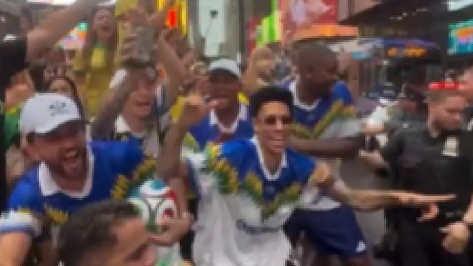 Fiesta brasileña en Times Square l CAPTURA
