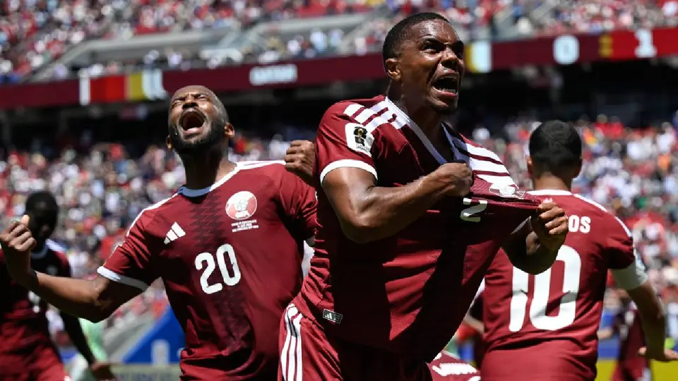 Pasión desbordada tras el empate de Qatar ante Suiza l AP