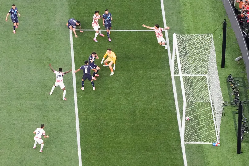 El autogol de Damián Bobadilla | AP