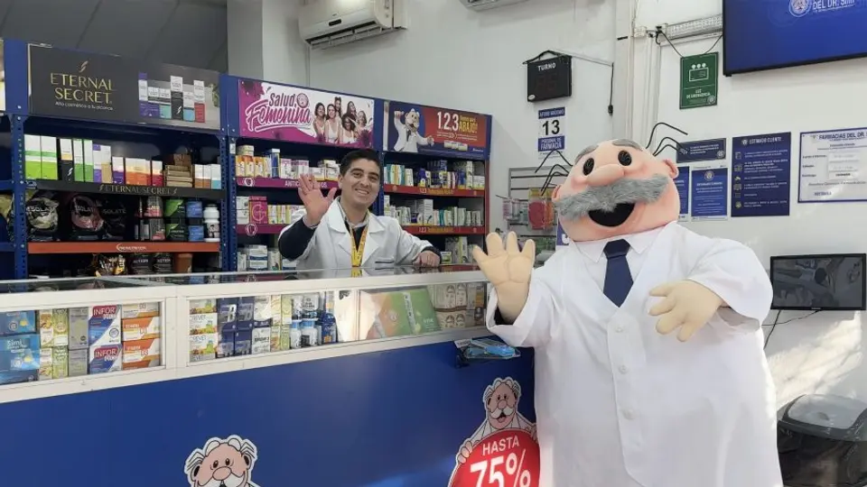 Entre los beneficios de la tarjeta se encuentra un programa de cashback en compras realizadas en Farmacias Similares y otros establecimientos./ RS