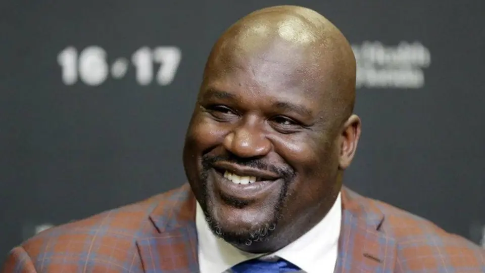 ¡No es IA! Shaquille O'Neal sorprende al encestar un triple desde la ventana de un edificio