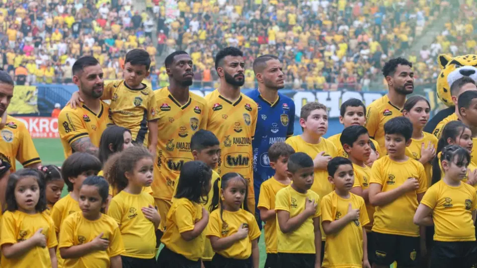 Amazonas FC despide a un jugador con un video de sus peores errores