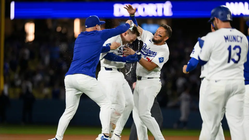 Kiké Hernández celebrando l AP