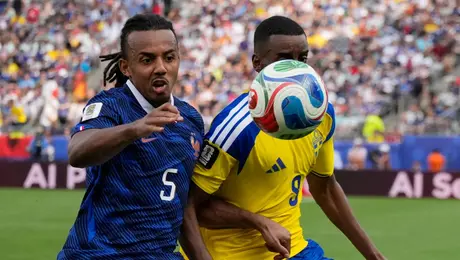 Jules Koundé advierte sobre España: “No puedes dejarle la pelota 90 minutos”