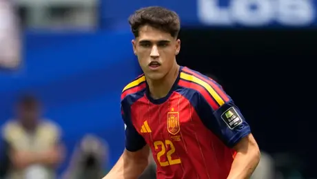 Pau Cubarsí, a sus 19 años ya ha conquistado el futbol