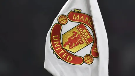 Filtran en redes sociales nuevo jersey de Manchester United