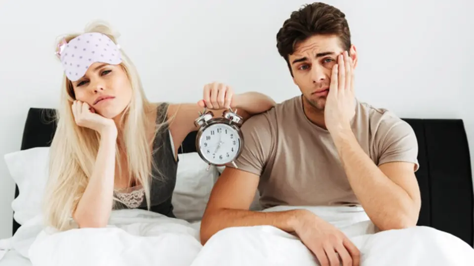 ¿No puedes dormir por pensar en el trabajo? La ciencia explica qué está pasando