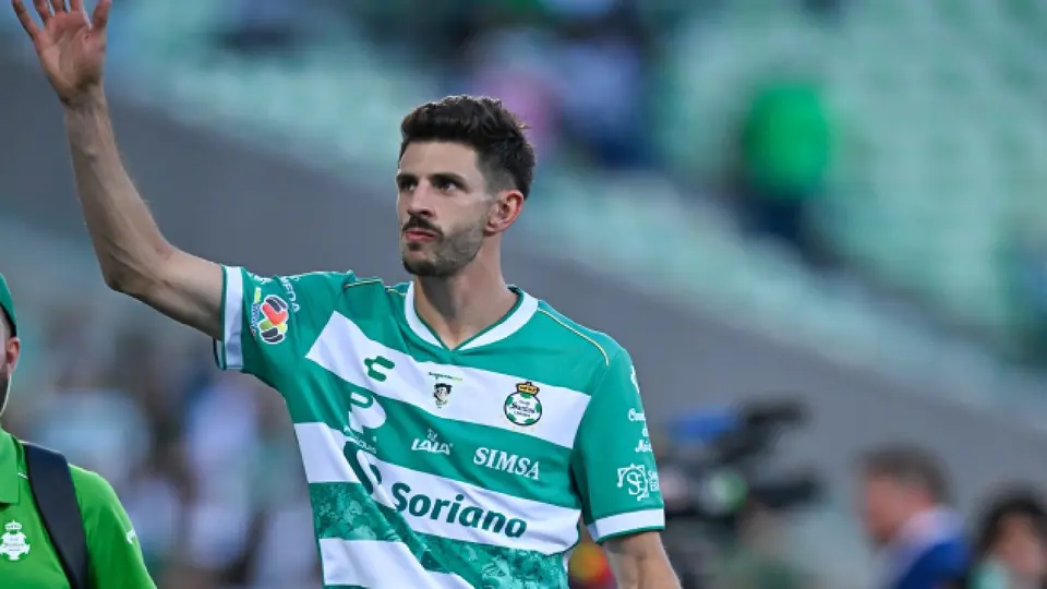 Lucas Di Yorio saliendo de un partido de Santos | MEXSPORT