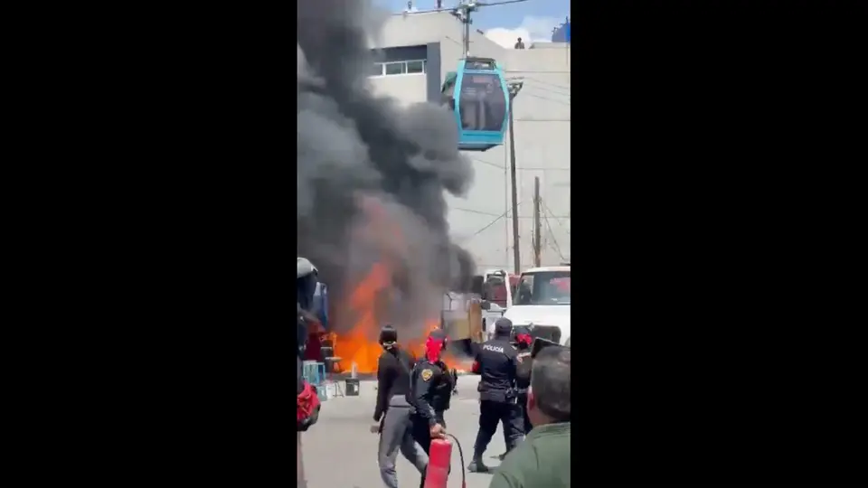 Momentos de tensión se vivieron en las inmediaciones del Metro Santa Martha / Especial