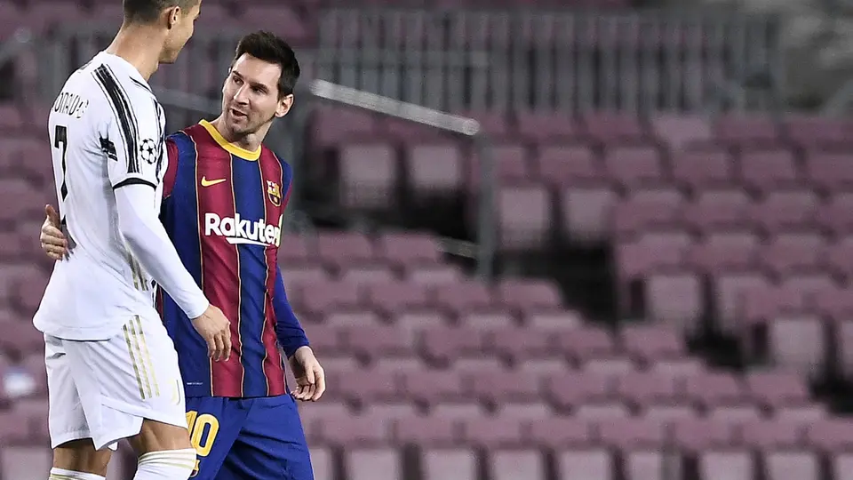 Cristiano Ronaldo con la Juventus enfrentando al Barcelona de Lionel Messi | AFP
