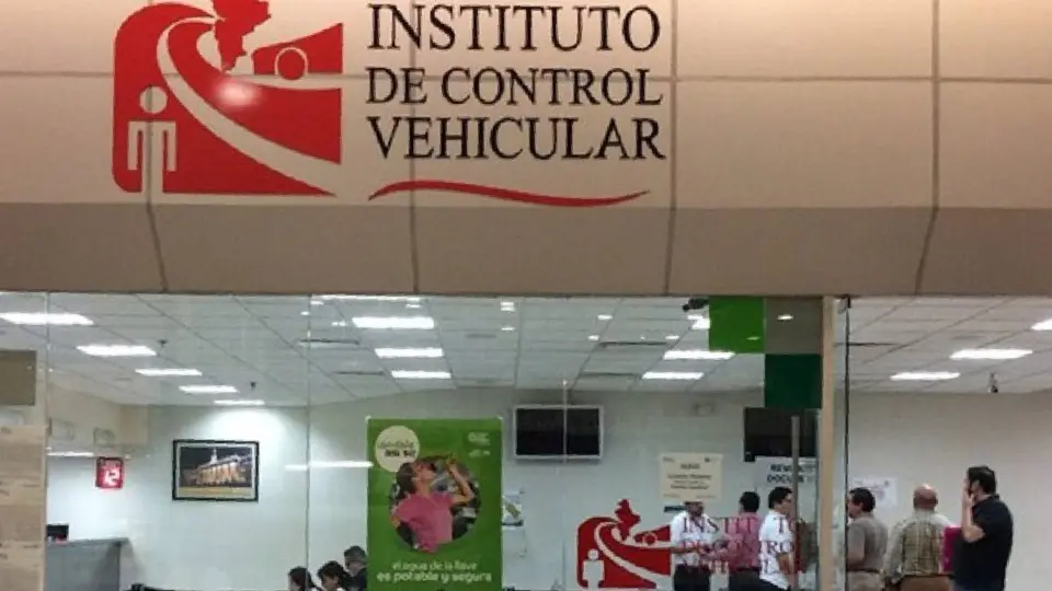 Autoridades piden evitar enlaces y mensajes sospechosos relacionados con trámites vehiculares / @ICVNL