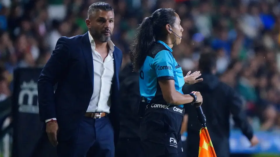 Javier Gandolfi, entrenador de Léon | IMAGO7