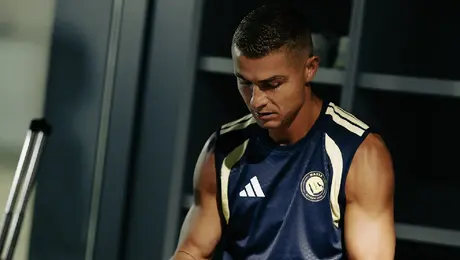 Cristiano Ronaldo estrena nuevo look en su regreso al Al-Nassr