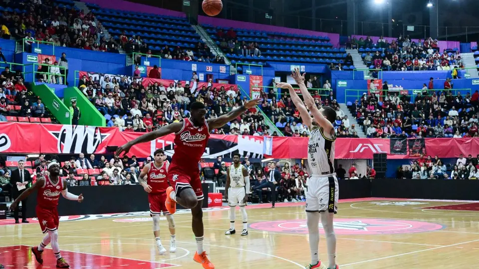 Partido de los Diablos Rojos contra Fuerza Regia en la LNBP 2026 | IMAGO 7