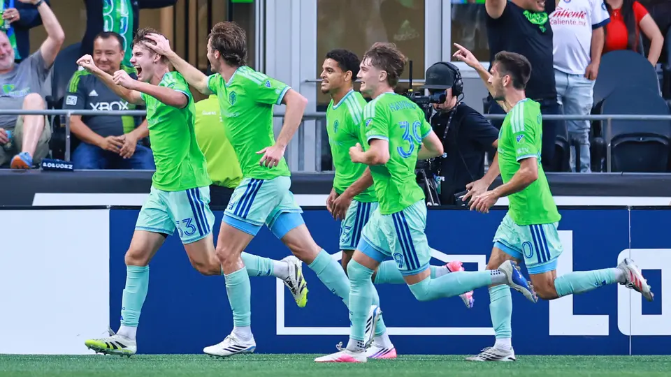 Jugadores de Seattle celebrando gol en Leagues Cup ante Chivas | MEXSPORT