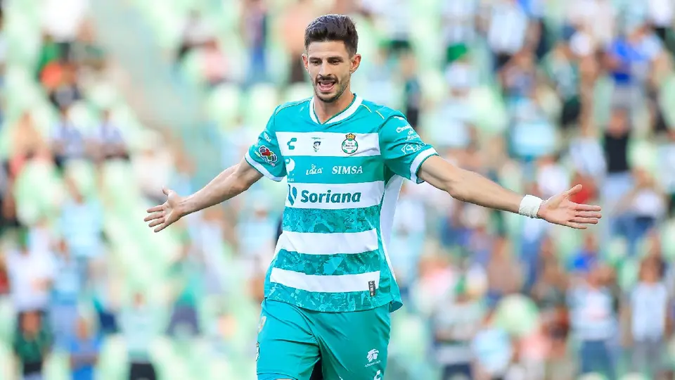 Lucas Di Yorio, jugador de Santos | IMAGO7