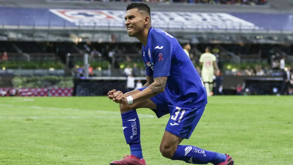 Orbelín Pineda, con Cruz Azul, esa noche | IMAGO7