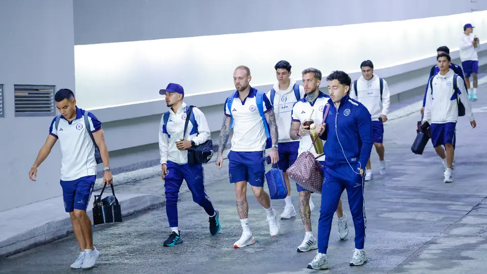 Llegada de Cruz Azul al Estadio Azteca, previo al partido ante América | MEXSPORT