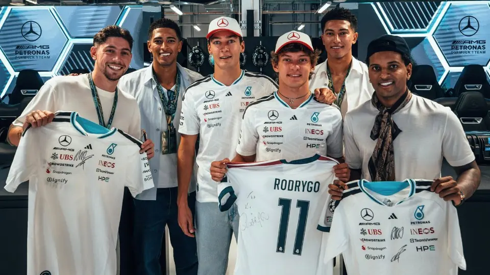 ¡De la cancha a la pista! Jugadores de Real Madrid y Atlético visitaron a Mercedes y Cadillac en la F1