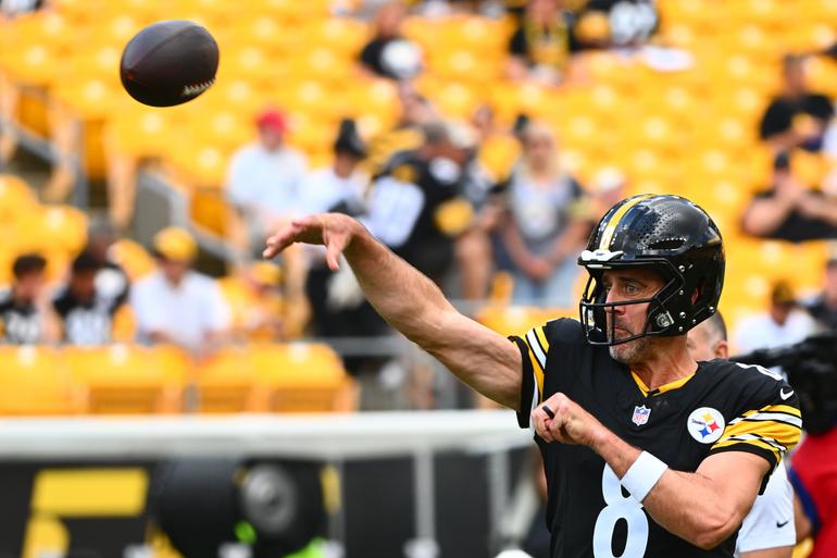 Aaron Rodgers calentamiento Steelers semana 1 l AP