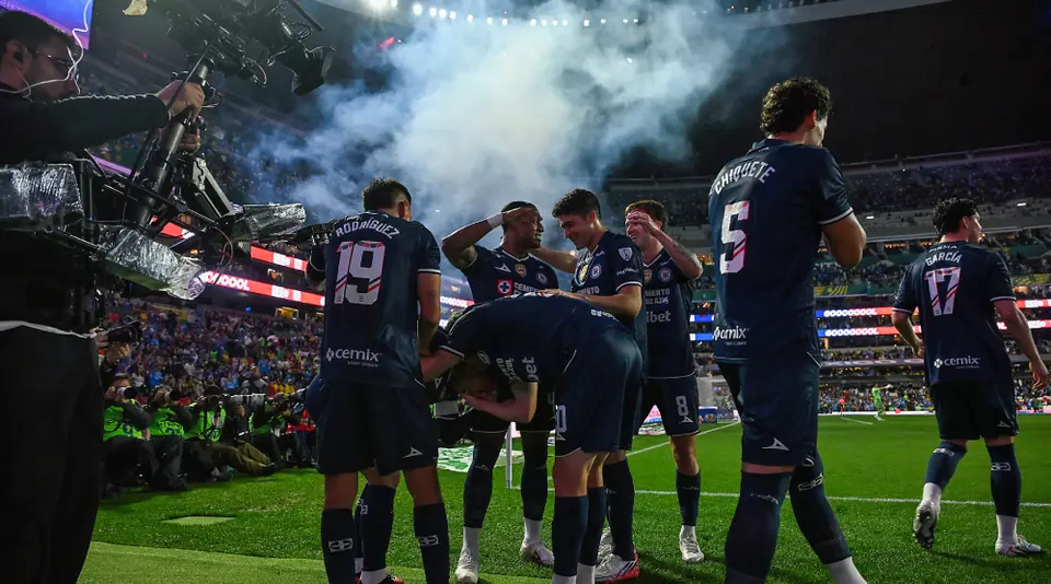 Cruz Azul se lleva el Clásico Joven | IMAGO7