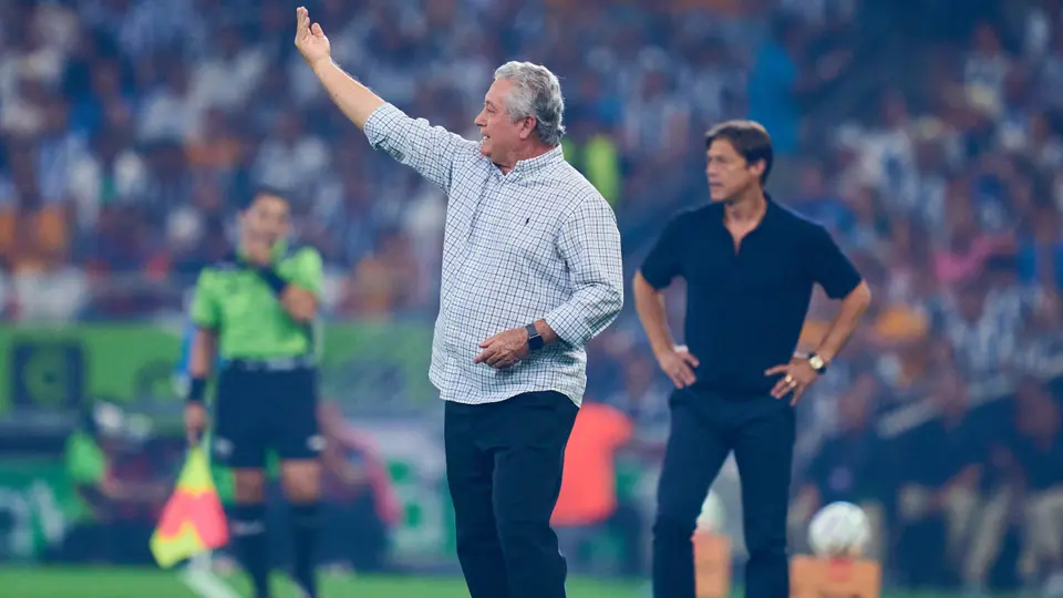 Víctor Manuel Vucetich dirigiendo a Tigres | Mexsport