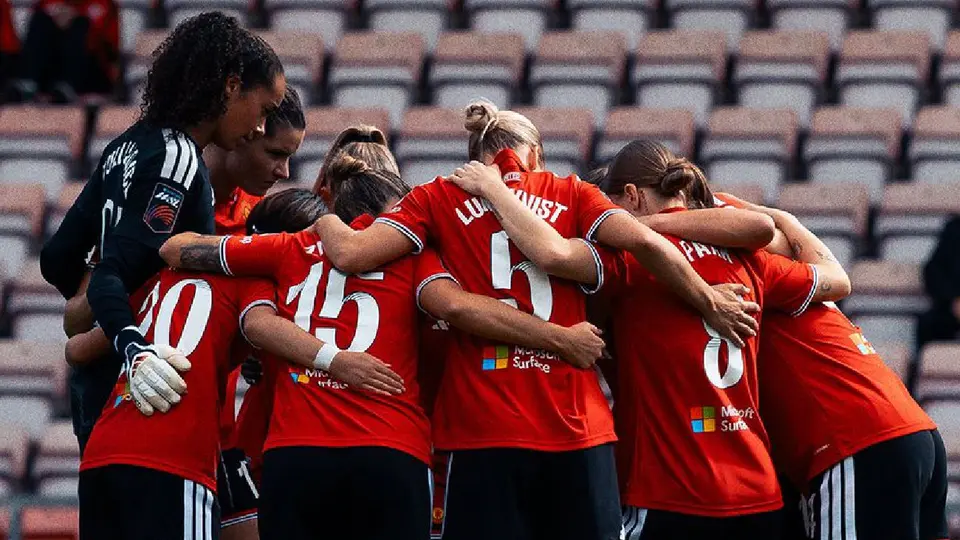 Manchester United W l X: @ManUtdWomen