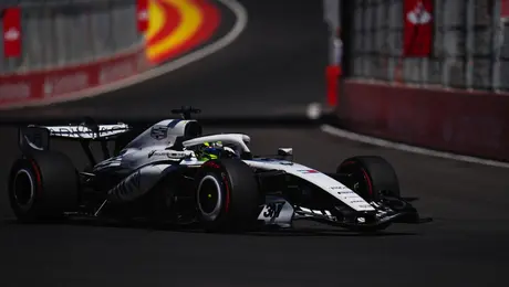 En Cadillac revelan noticias que ilusionan a Checo Pérez rumbo a Bakú