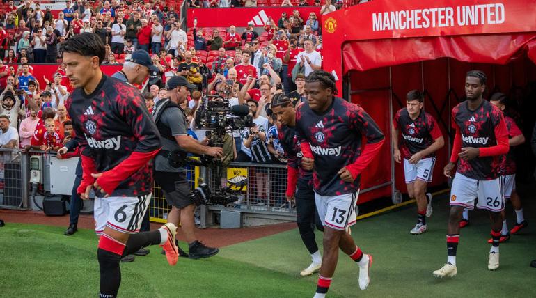 Manchester Utd calentando previo al Clásico | x:ManchesterUtd