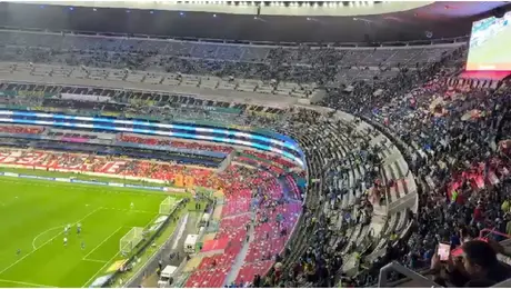 ¡Azteca celeste! Afición de Cruz Azul abuchea a jugadores del América