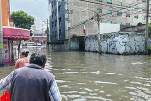 Apoyo económico de $8,000 para víctimas de lluvias e inundaciones: requisitos y registro