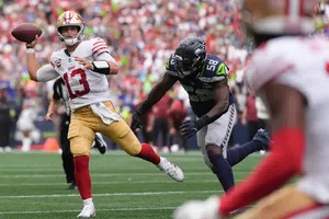 Los 49ers se sobreponen a dos intercepciones de Brock Purdy y vencen a los Seahawks