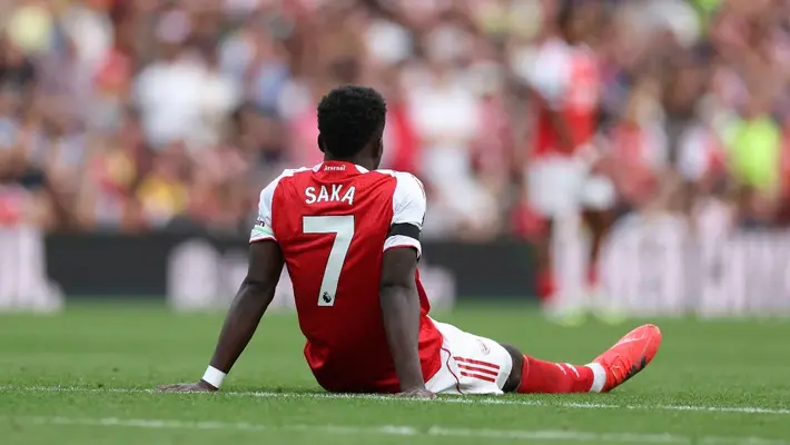 Golpe al Arsenal: Saka lesionado, Odegaard duda y Havertz operado