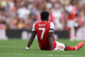 Golpe al Arsenal: Saka lesionado, Odegaard duda y Havertz operado