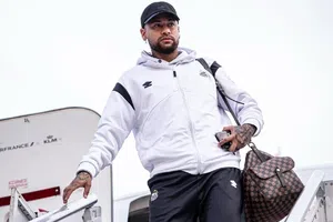 Neymar estalla, en el Brasileirao, por césped artificial ante Atlético Mineiro