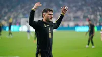 Milan 'presume' a Santiago Giménez tras golazo contra Corea