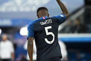 Samuel Umtiti confirmó su retiro del futbol profesional a sus 31 años de edad