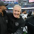 Raiders inician la era de Pete Carroll con triunfo sufrido frente a los Patriots