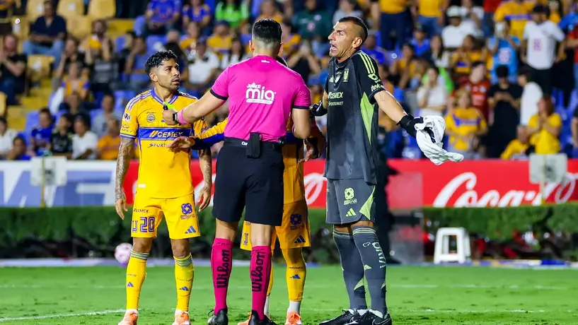¡No saben qué pasó! Auxiliar de Guido Pizarro no entiende lo que sucedió al final del partido