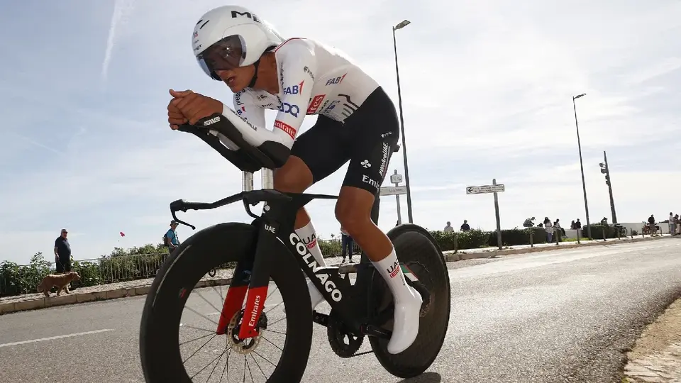 Isaac del Toro apunta al protagonismo tras salida de Juan Ayuso del UAE Team