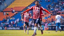 ¡Como delantero! ‘Cotorro’ González pone adelante a Chivas con anotación de tijera