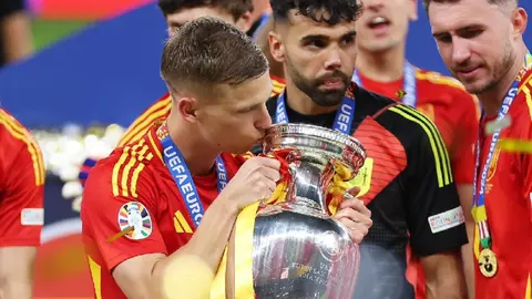 Dani Olmo se une a lesionados del Barcelona a dos semanas del Clásico