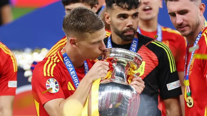 Dani Olmo se une a lesionados del Barcelona a dos semanas del Clásico