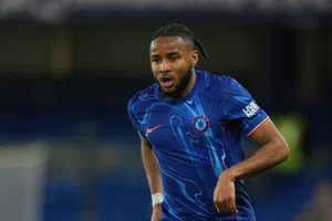 Competencia para Santiago Giménez: Milan está cerca de cerrar fichaje de Nkunku