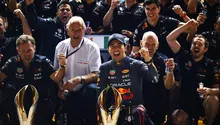 ¡No lo olvida! Verstappen le recuerda a periodista victoria de Checo Pérez en Singapur